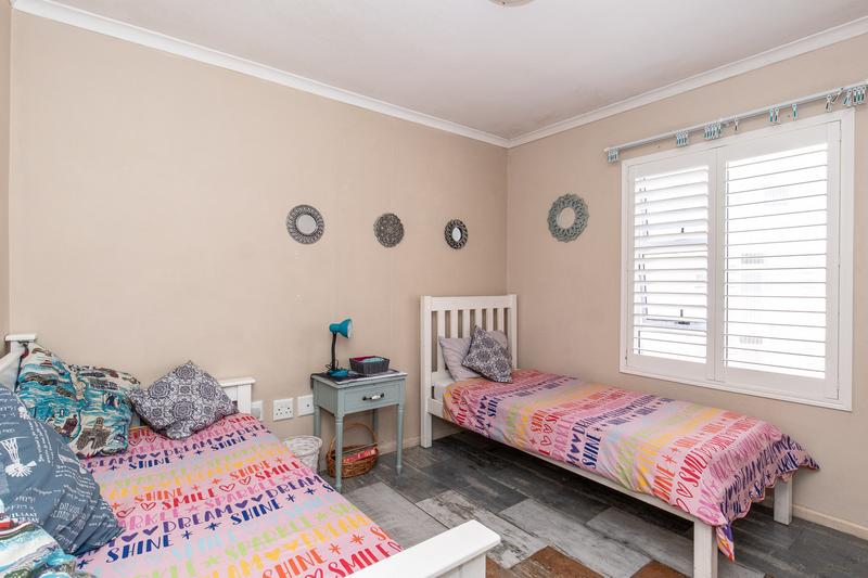 2 Bedroom Property for Sale in Muizenberg Western Cape